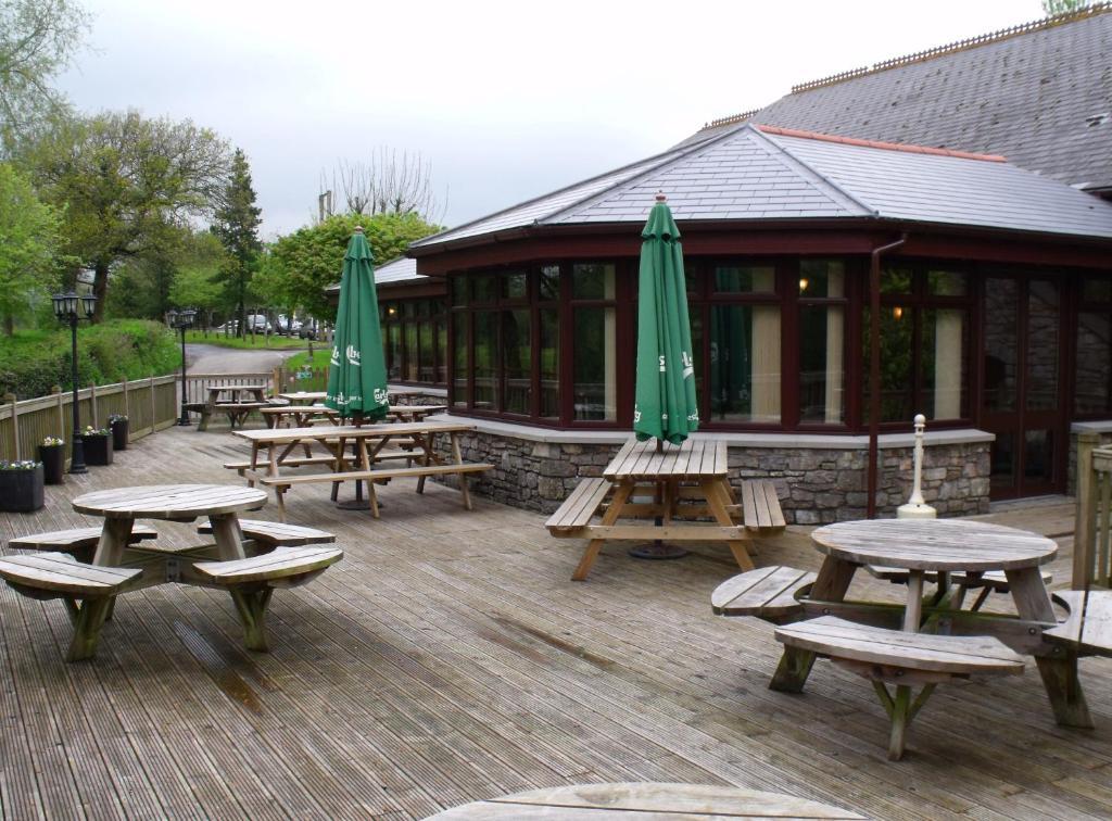 St Mary'S Hotel Golf & Country Club Pencoed Kültér fotó