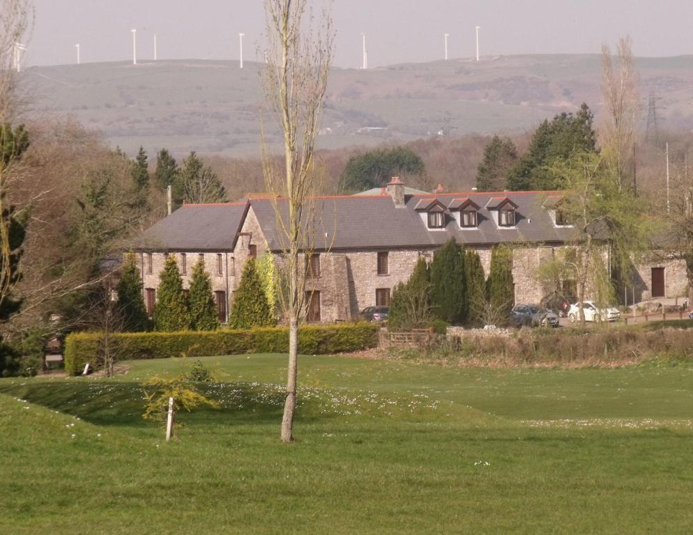 St Mary'S Hotel Golf & Country Club Pencoed Kültér fotó